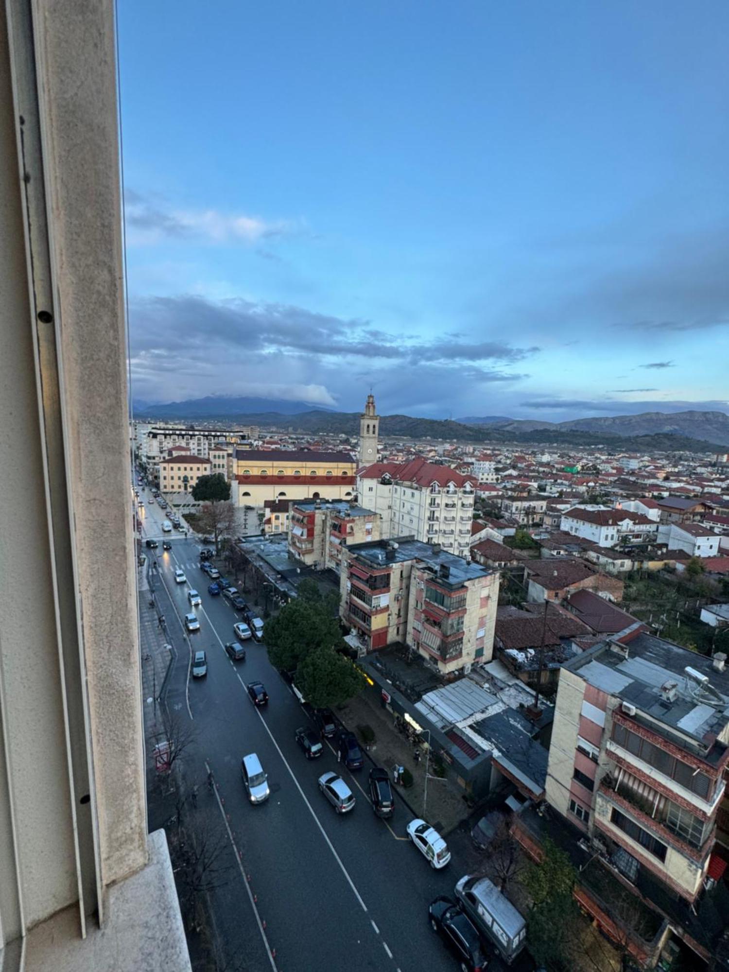3 Bedrooms Apartment Shkodër Eksteriør bilde